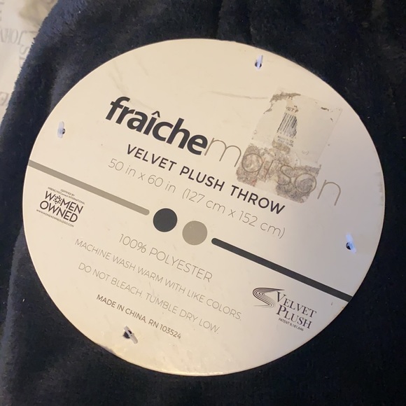 Throw - Picture 2 of 3